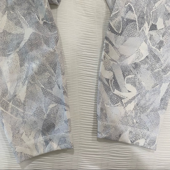 Wunder Under Leggings - Picture 3 of 4